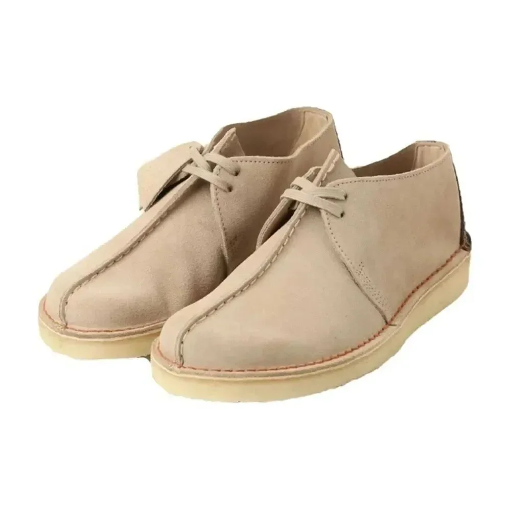 Clarks Men's Beige Suede Desert Trek Chukka Boots in sand suede sz 11.5